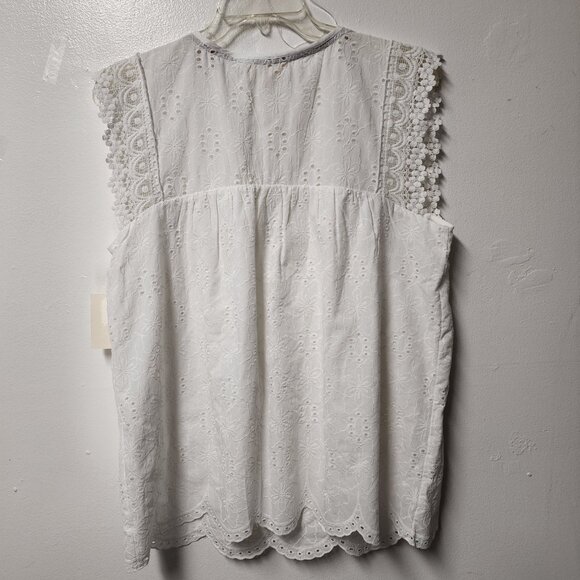 Nurture by westbound white eyelet sleeveless top cotton Large NWT - Picture 3 of 8